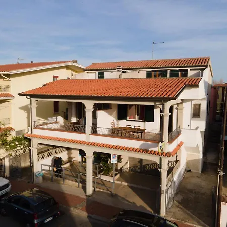 아파트 La Casa Di Tonia