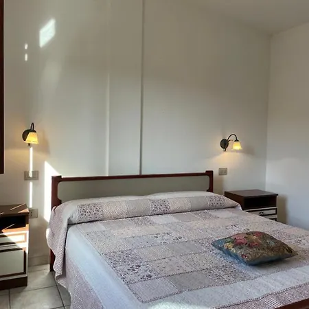 La Casa Di Tonia Apartment *