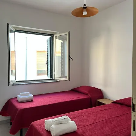 Apartament La Casa Di Tonia La Caletta